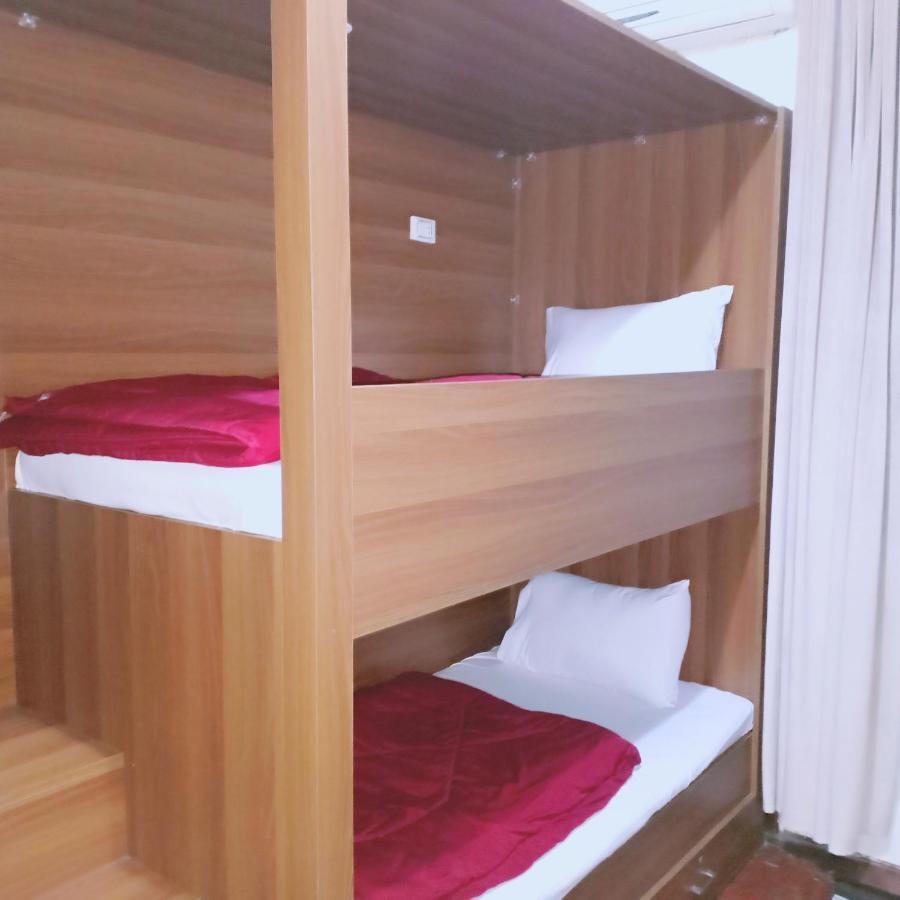 Bunk Bed in Mixed Dormitory Room